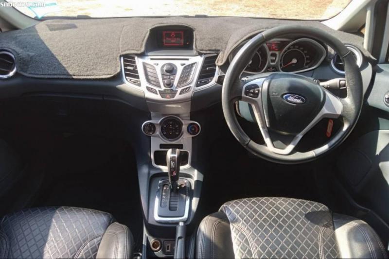 FORD FIESTA 2012