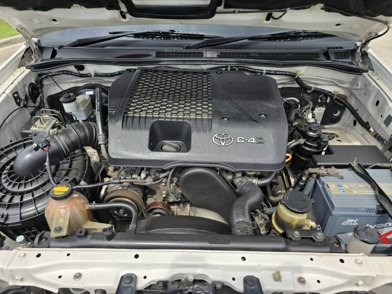 TOYOTA Vigo 2.5TRD Prerunn 2013