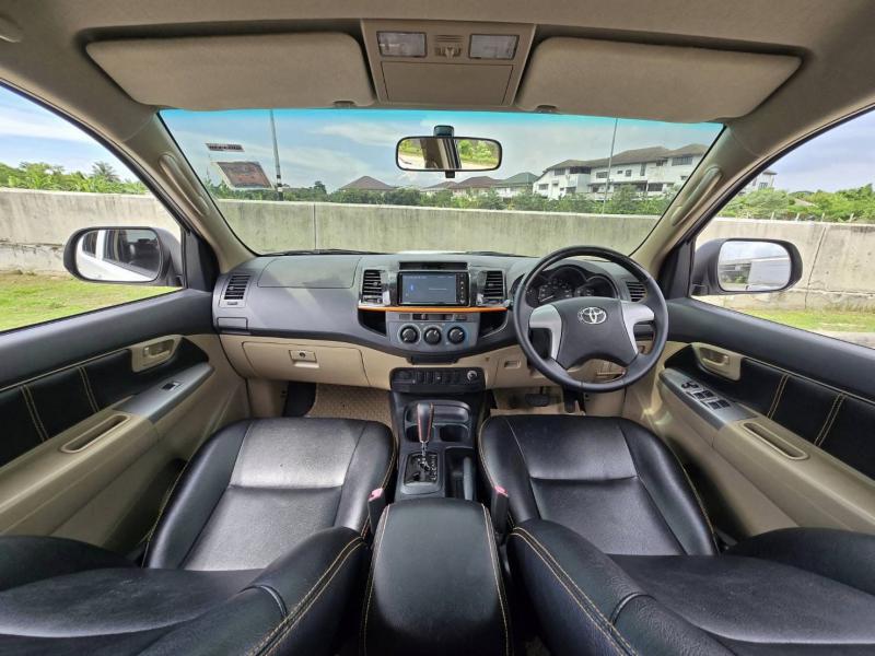 TOYOTA Vigo 2.5TRD Prerunn 2013