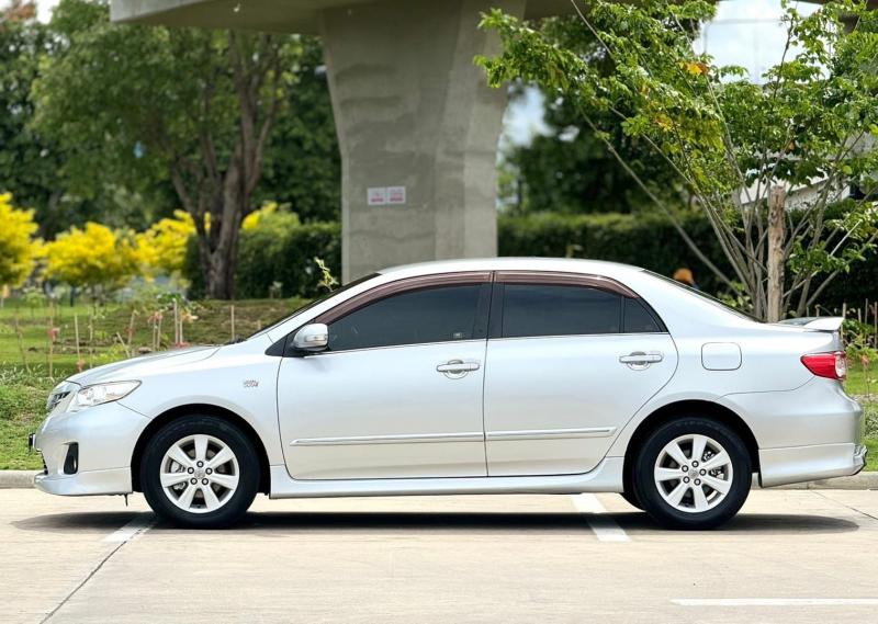 TOYOTA Altis 1.6E 2012