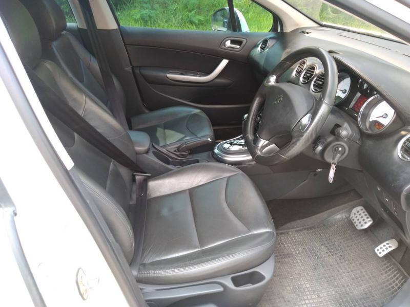 TOYOTA PRIUS 2012
