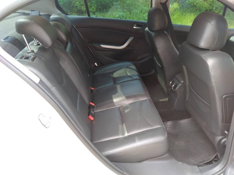 TOYOTA PRIUS 2012