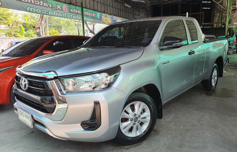 TOYOTA Hilux Revo 2.4 Entry 2021