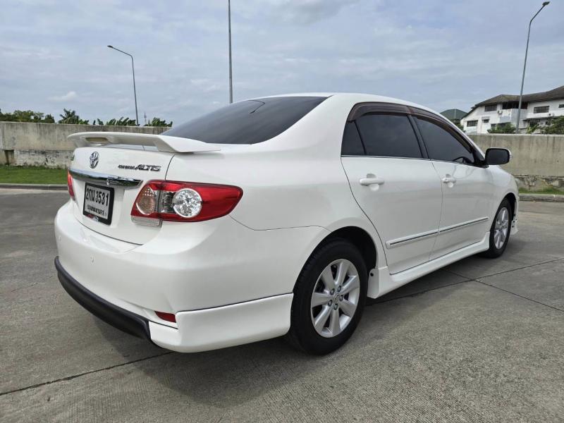 TOYOTA Altis 1.6E CNG 2013