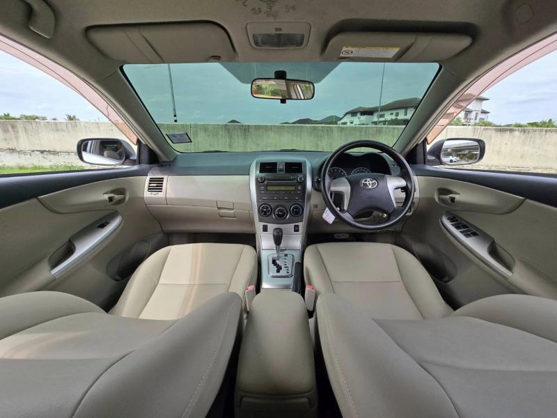 TOYOTA Altis 1.6E CNG 2013