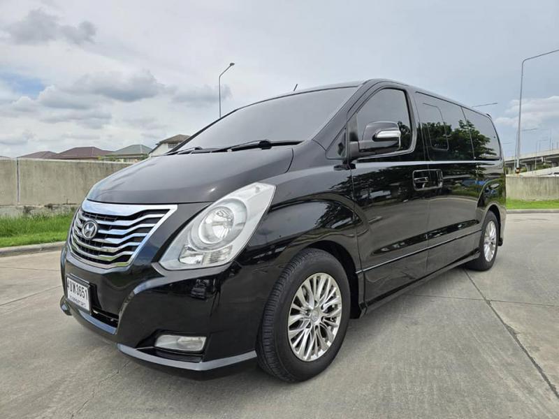 HYUNDAI H1 2015