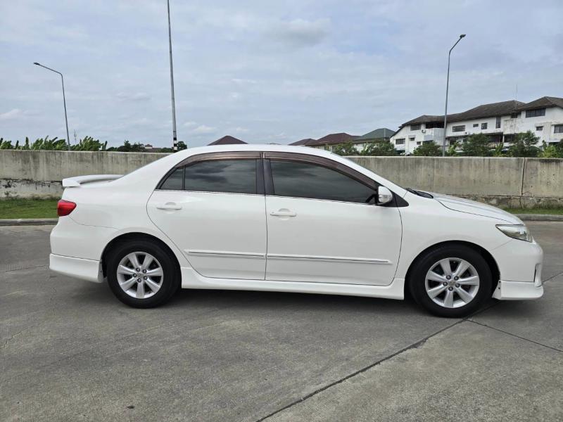 TOYOTA Altis 1.6E CNG 2013