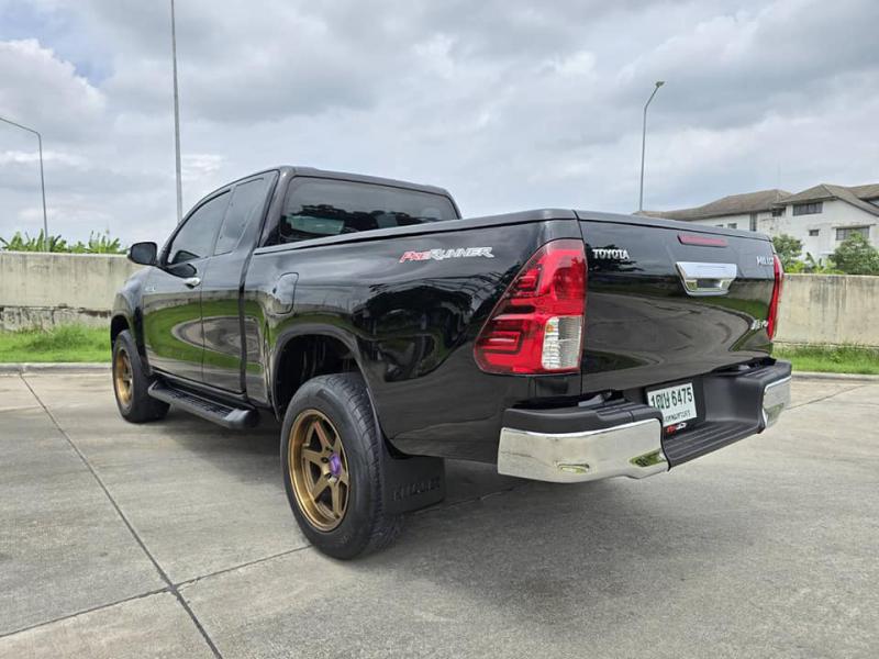 TOYOTA Revo 2.4E Prerunner 2010