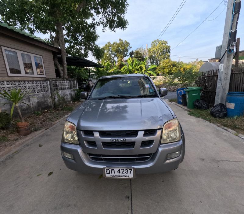 ISUZU 3000 cc 2005