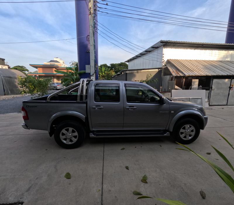 ISUZU 3000 cc 2005