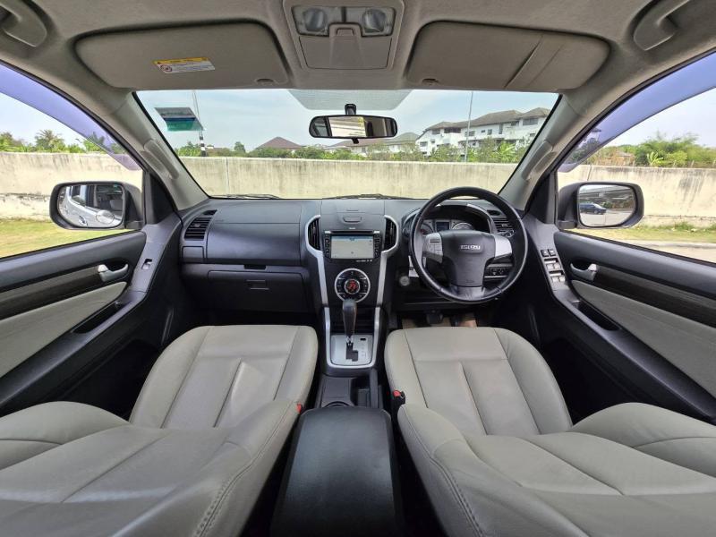 ISUZU MuX 3.0 2WD 2014