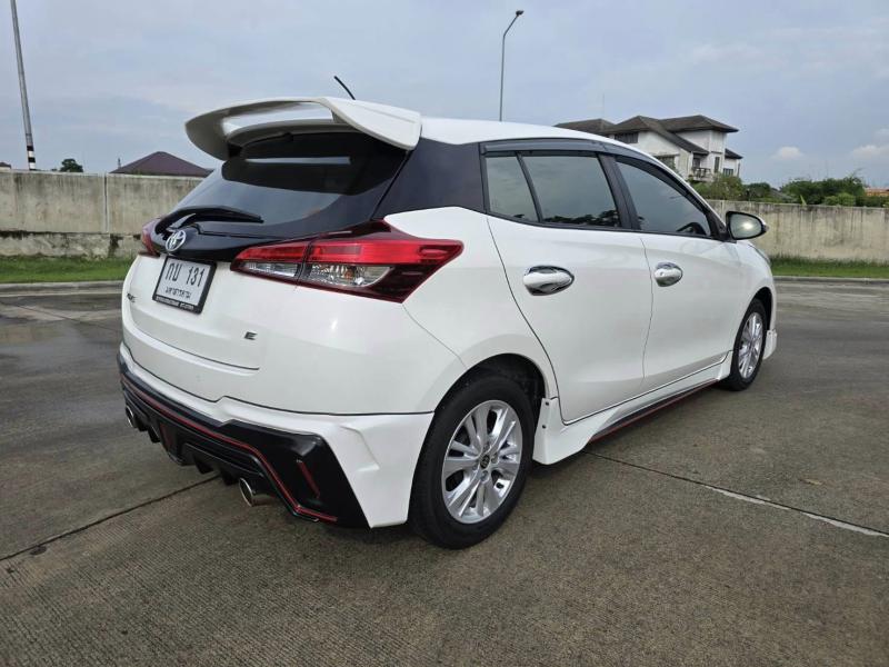 TOYOTA Yaris 1.2E 2019