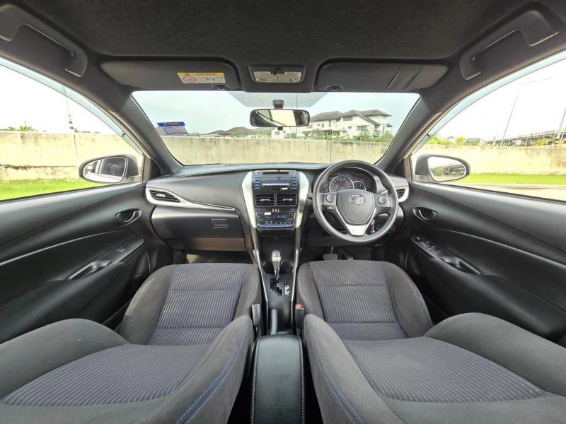 TOYOTA Yaris 1.2E 2019