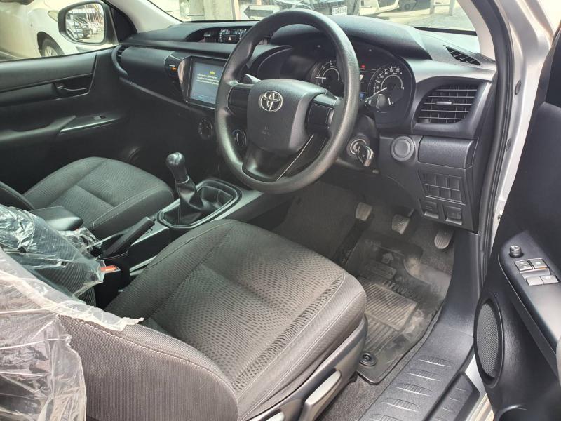 TOYOTA Hilux Revo 2.4 Entry 2021