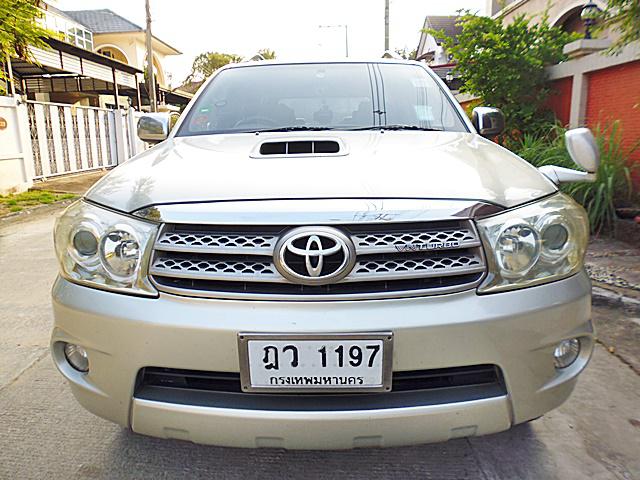 TOYOTA FORTUNER 3.0V  2010