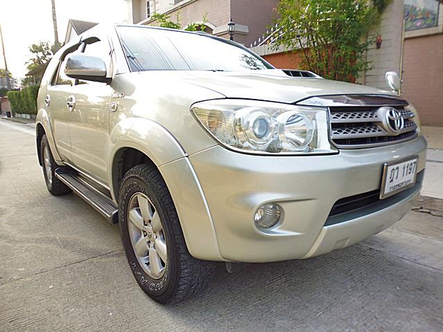 TOYOTA FORTUNER 3.0V  2010