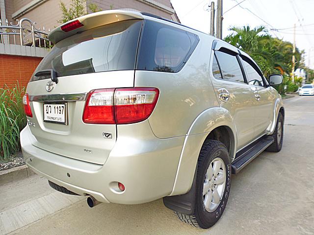 TOYOTA FORTUNER 3.0V  2010