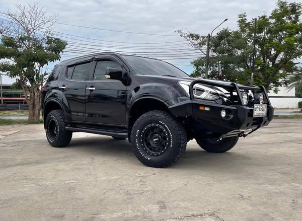ISUZU MuX 1.9 Navi 2020