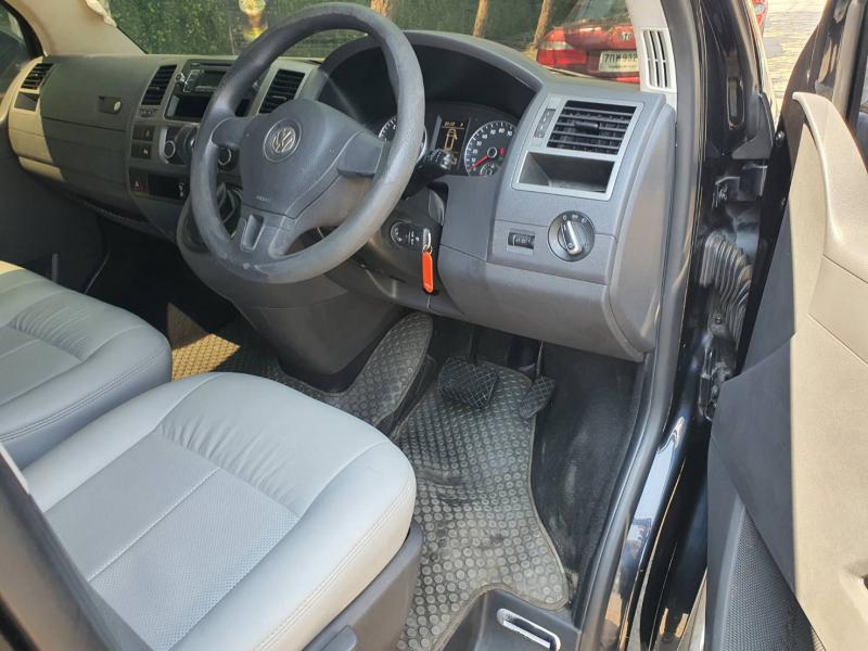 VOLKSWAGEN Caravelle T5 2.0 TDi 2012