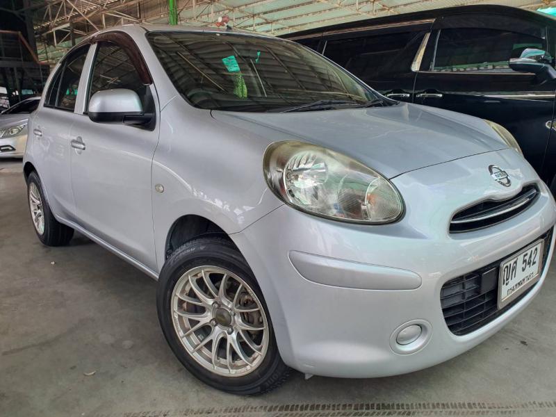 NISSAN March 1.2EL 2011