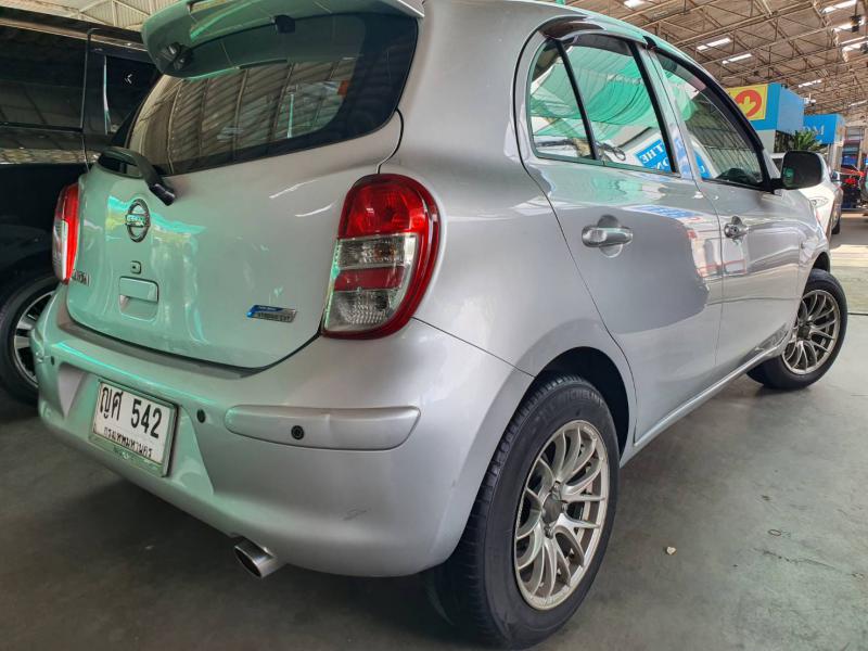 NISSAN March 1.2EL 2011