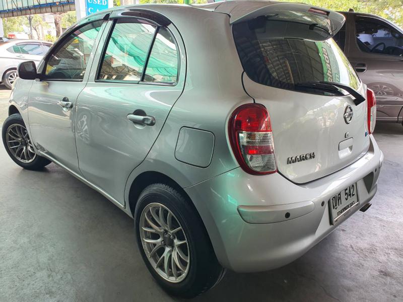 NISSAN March 1.2EL 2011