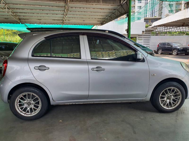 NISSAN March 1.2EL 2011