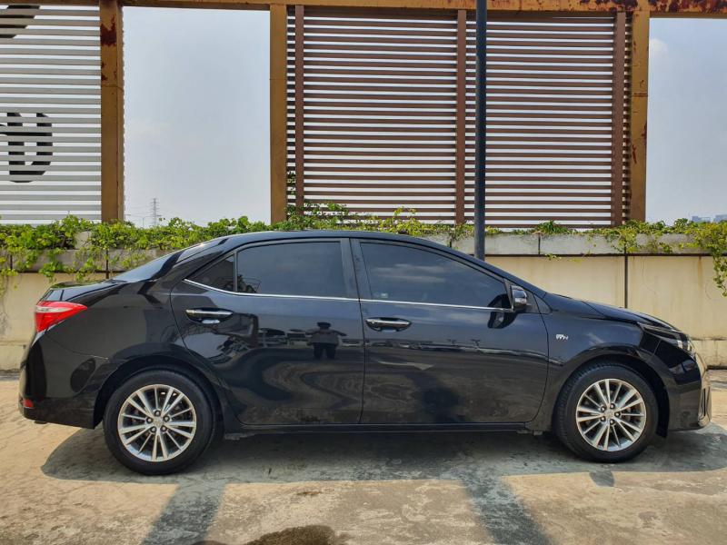 TOYOTA Corolla Altis 1.8G 2016