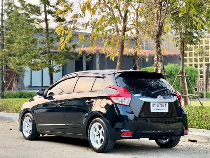 TOYOTA Yaris 1.2E 2014