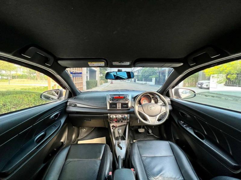 TOYOTA Yaris 1.2E 2014