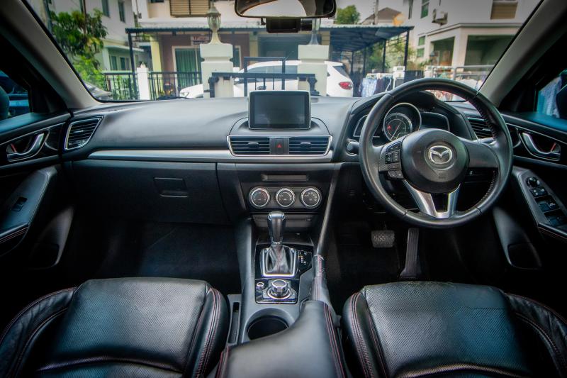 MAZDA 3 Skyactiv-G 2.0 S 2014
