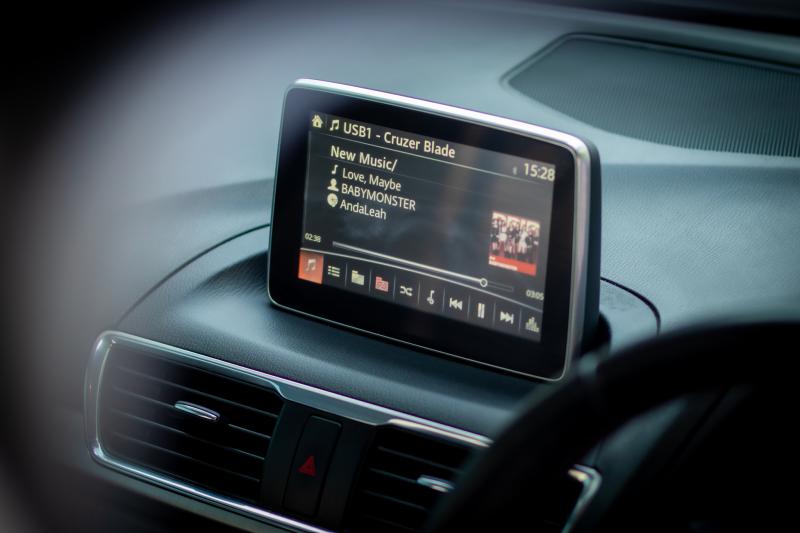 MAZDA 3 Skyactiv-G 2.0 S 2014