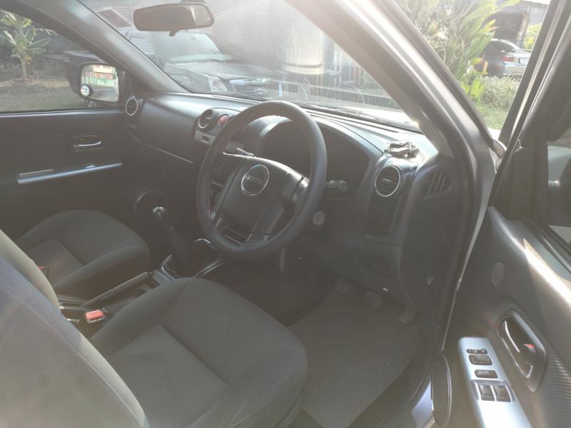 ISUZU D-MAX SPACECAB 2.5 2011