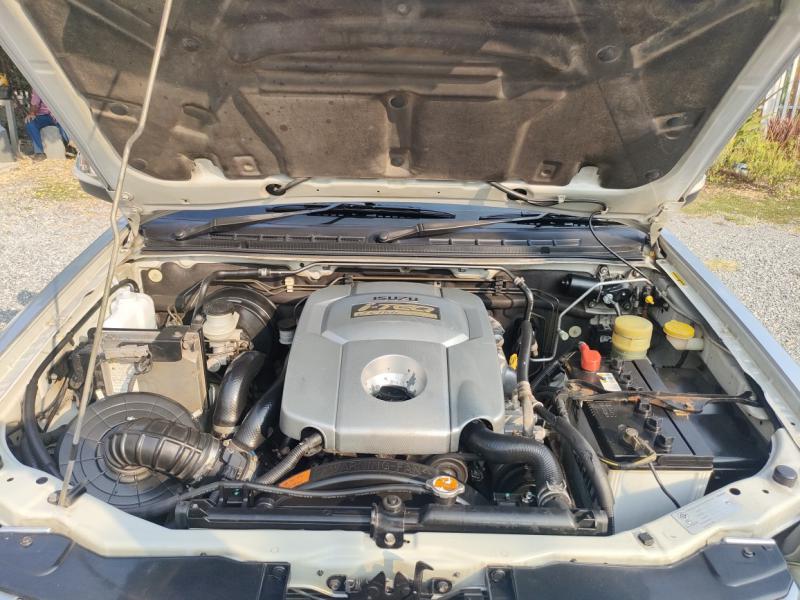 ISUZU D-MAX SPACECAB 2.5 2011