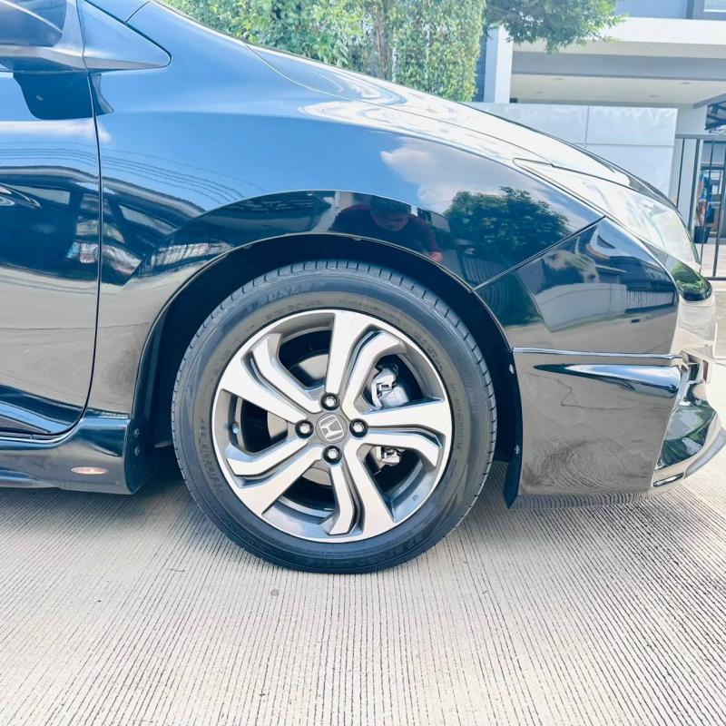 HONDA city 1.5SV 2016