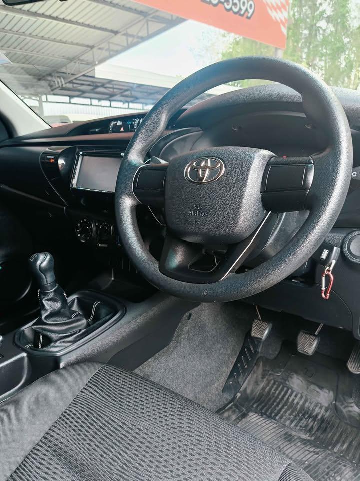 TOYOTA Revo 2.5 Standard 2018