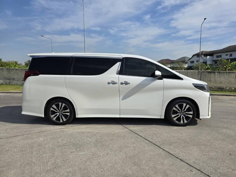 TOYOTA Alphard 2020