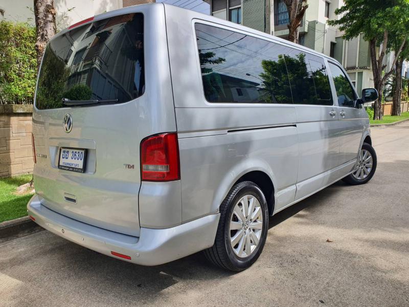 VOLKSWAGEN Caravelle T5 2.0 TDi 2012