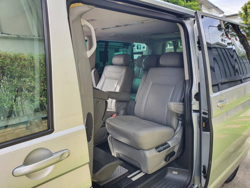 VOLKSWAGEN Caravelle T5 2.0 TDi 2012