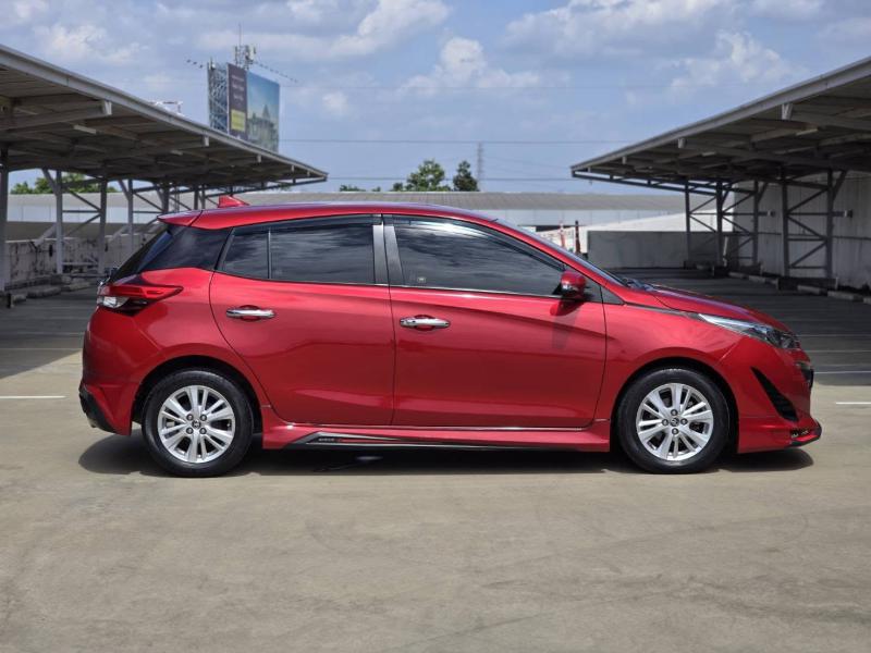 TOYOTA Yaris 1.2G 2018