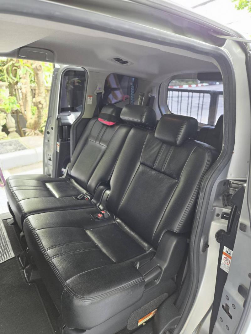 TOYOTA  Sienta 1.5G 2017