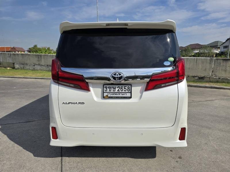 TOYOTA Alphard 2020