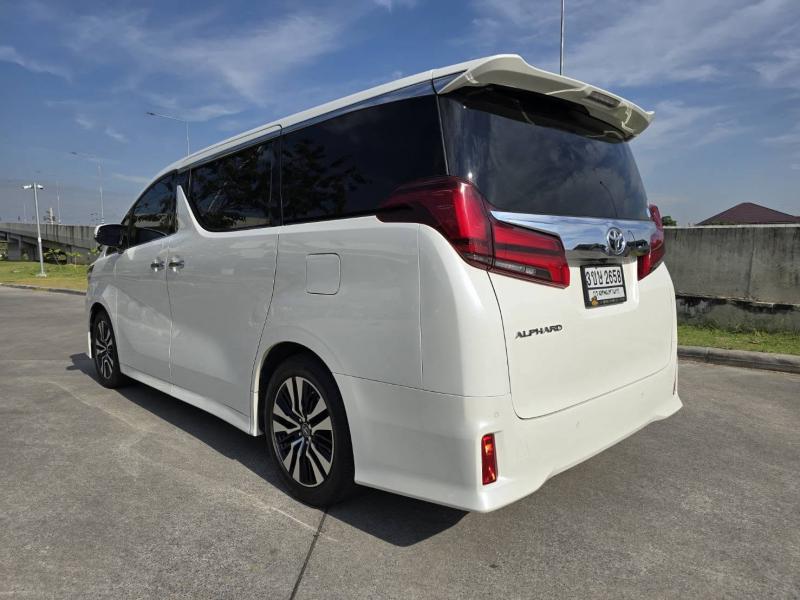 TOYOTA Alphard 2020