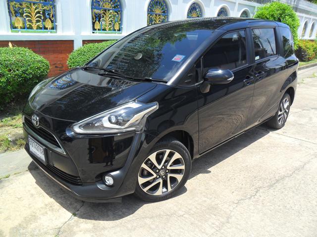 TOYOTA Sienta 1.5V 2016