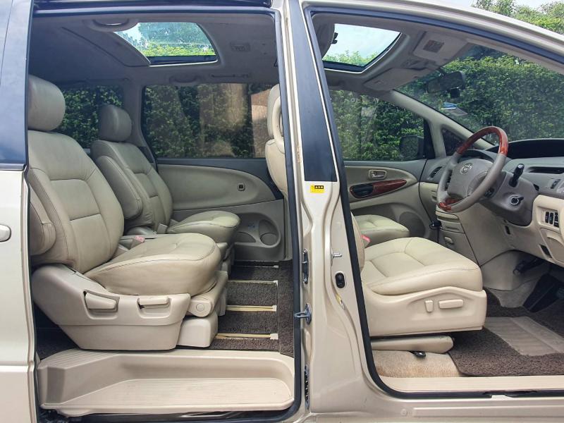 TOYOTA Estima 2.4G 2004