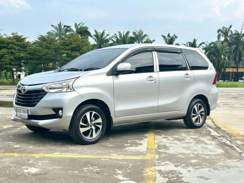 TOYOTA Avanza 2016