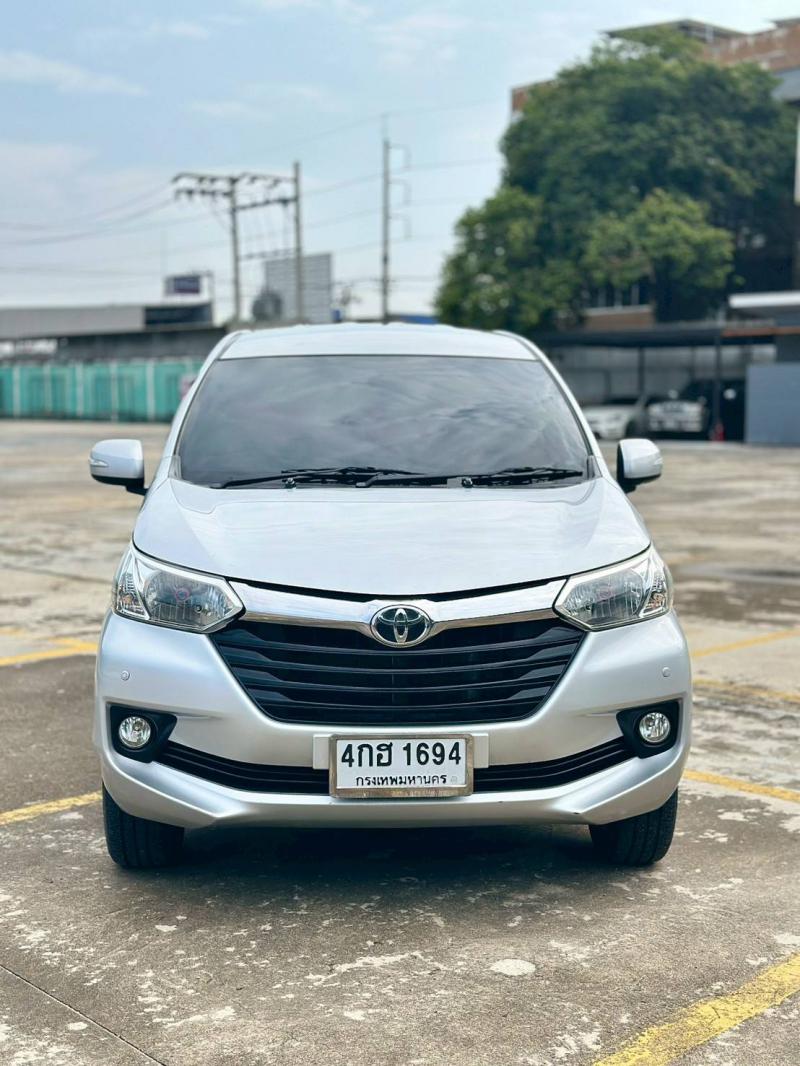 TOYOTA Avanza 2016