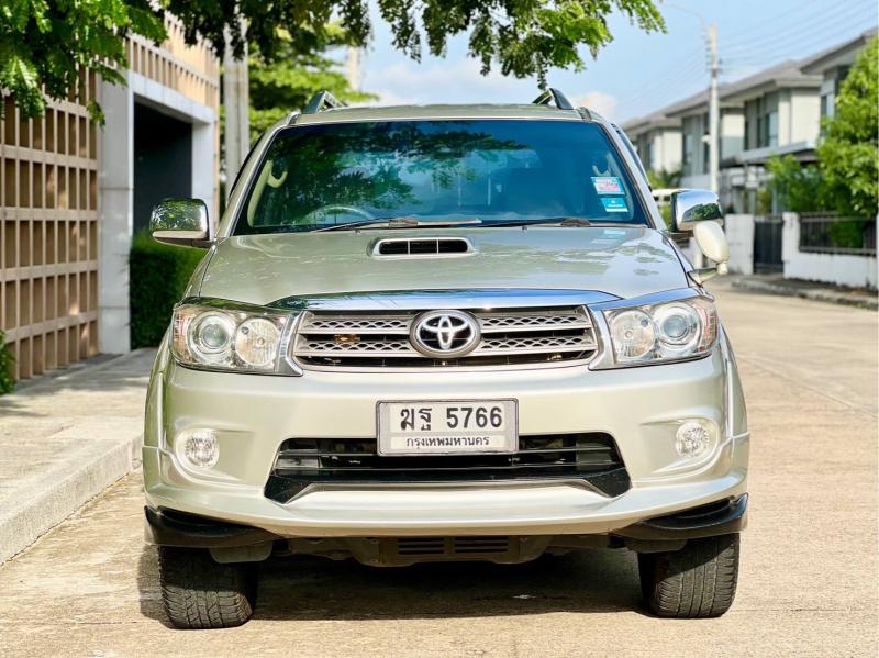TOYOTA Fortuner 2008