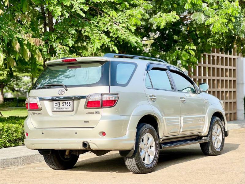TOYOTA Fortuner 2008