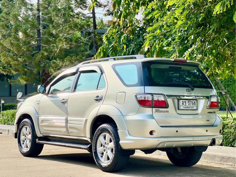 TOYOTA Fortuner 2008